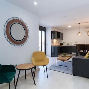 https://sur-suites-palmeras-fuengirola.1costadelsol.com
